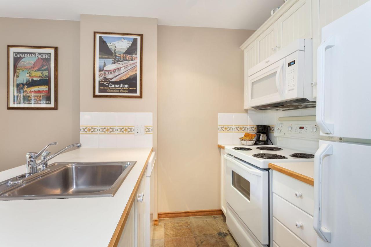 The Aspens By Whistler Premier Apartment Exterior photo